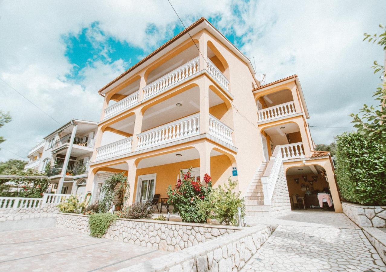 Apartments Vukic Crikvenica Ngoại thất bức ảnh